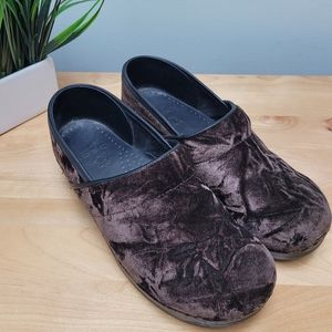 listing-status-banner